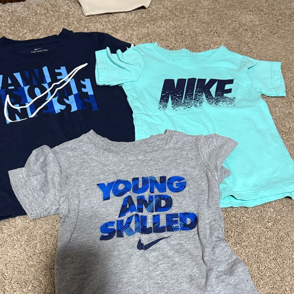 Nike Kids Short Sleeve Tees in Navy, Gray & Aqua